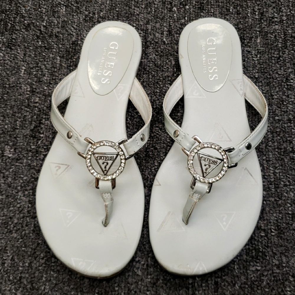 Shoe